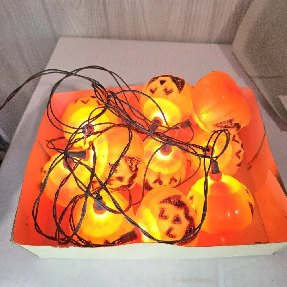 Vtg 10 Pumpkin Autumn Halloween Jack-O-Lantern Decorative String Lights